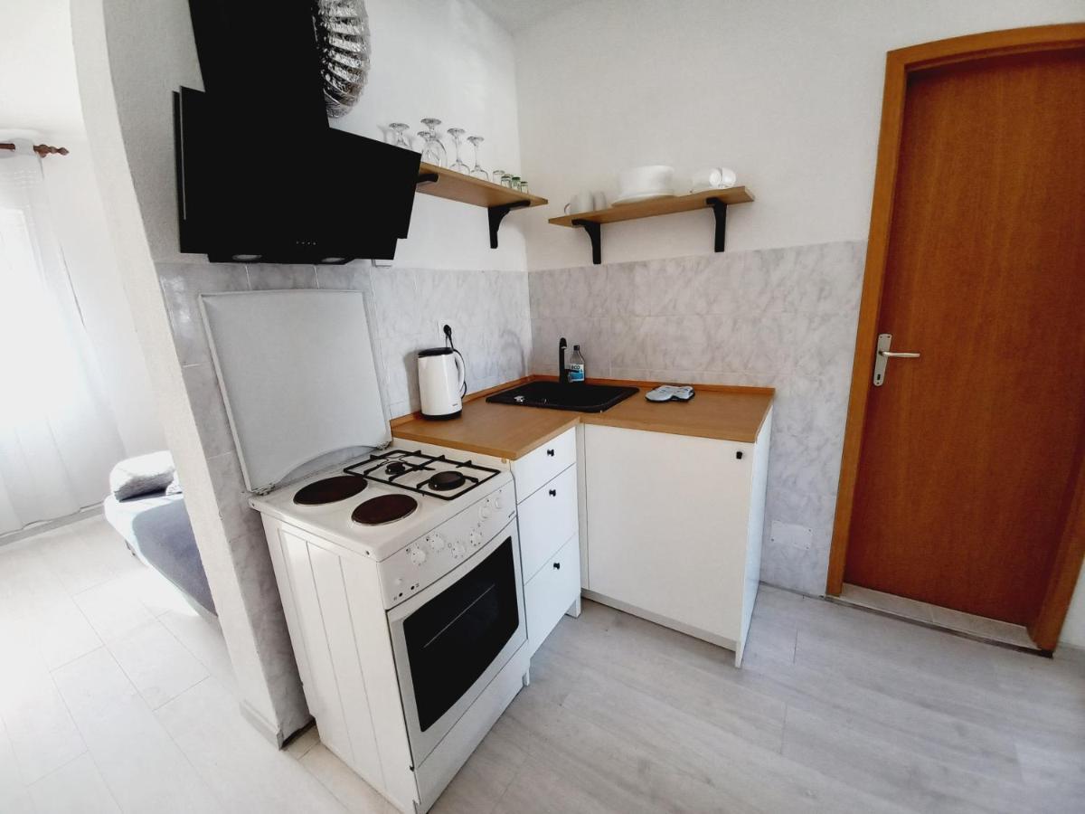 Apartments Toni Rogoznica  Zewnętrze zdjęcie